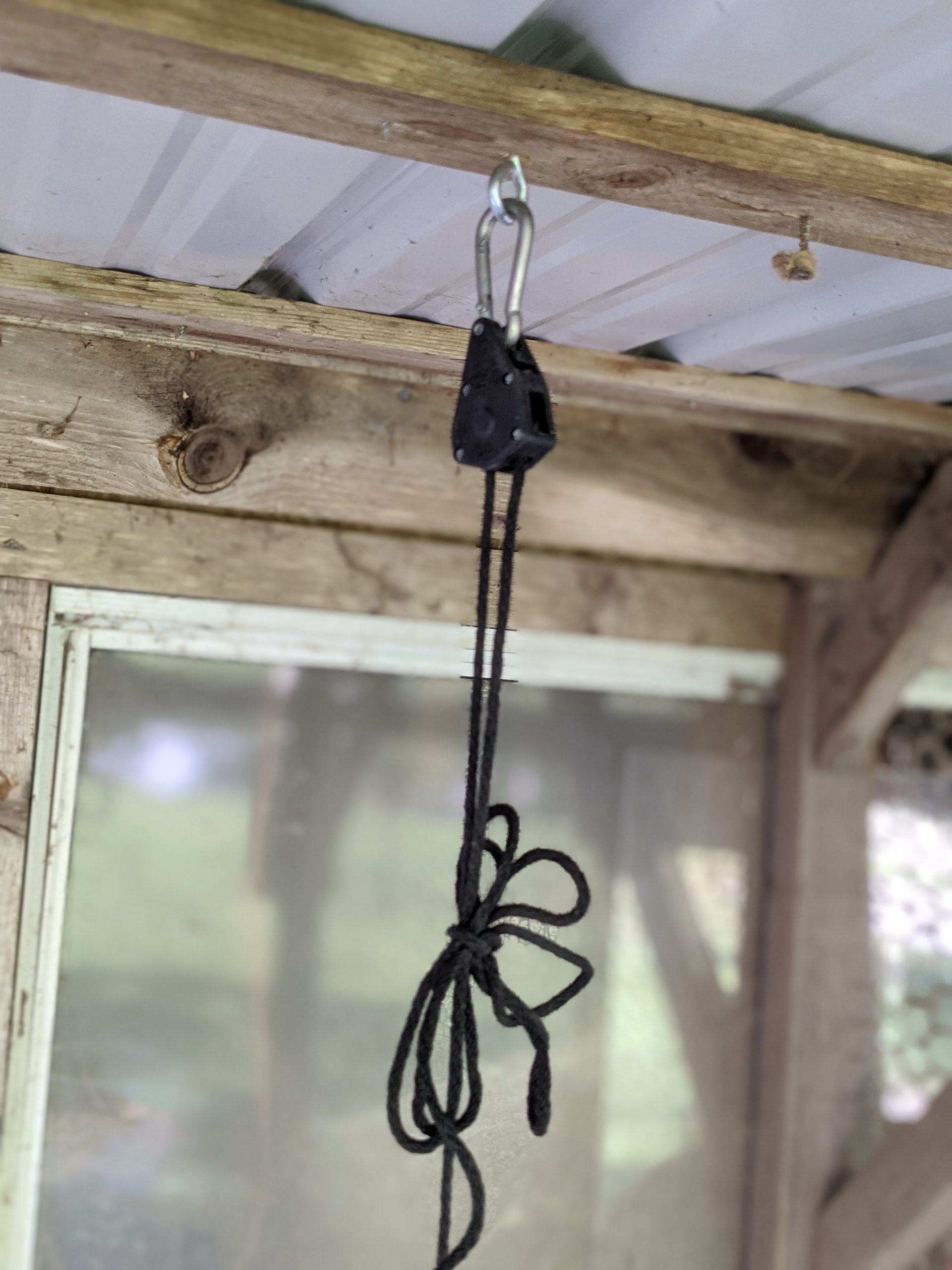 Adjustable Rope Hanger - Koops Coops